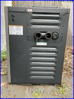 Pool heater Raypak Natural Gas 200K BTU. BUYER PAYS FOR AND ORDERS FREIGHT