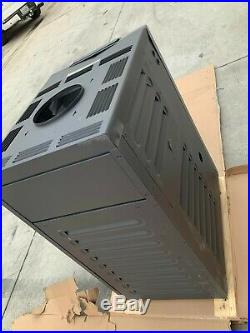 Raypak Digital Natural Gas Pool Heater 200k BTU Electronic Ignition P-R206A-EN-C